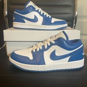 Jordan 1 Low - Dark Marina Blue